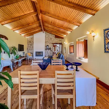 Casa De Perre *